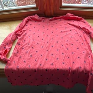 Gently worn top with 3/4 length sleeve